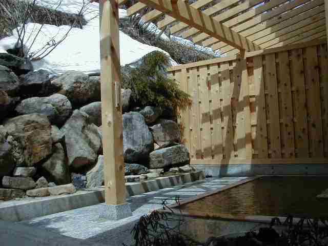 高天ヶ原一の瀬地区唯一の温泉露天風呂(男湯)