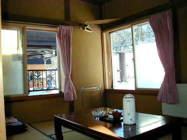 room212(窓の外に見えるのはリフトです。)