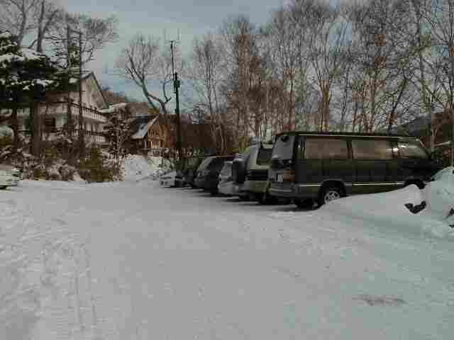 新館前　専用駐車場